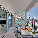 Апартаменти Ocean Chic By The *