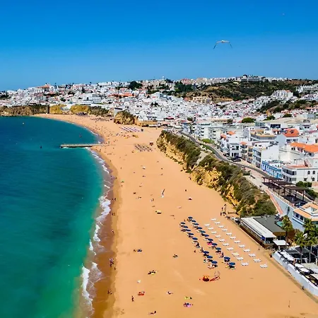 Ocean Chic By The Apartment Albufeira