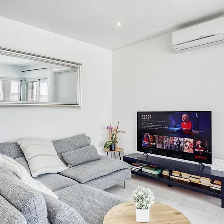 Ocean Chic By The Apartment *